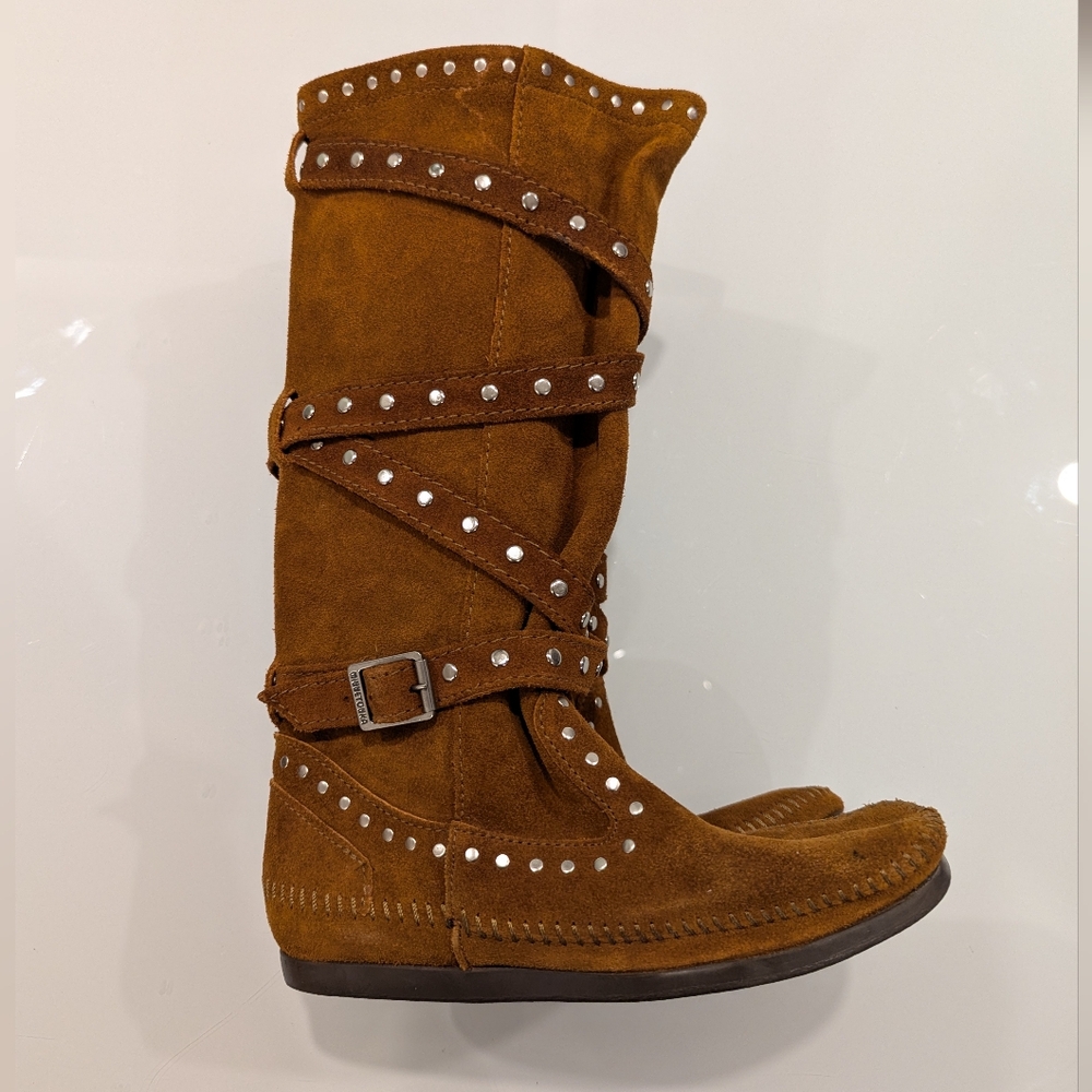 Minnetonka brown suede stud boots size 7 US